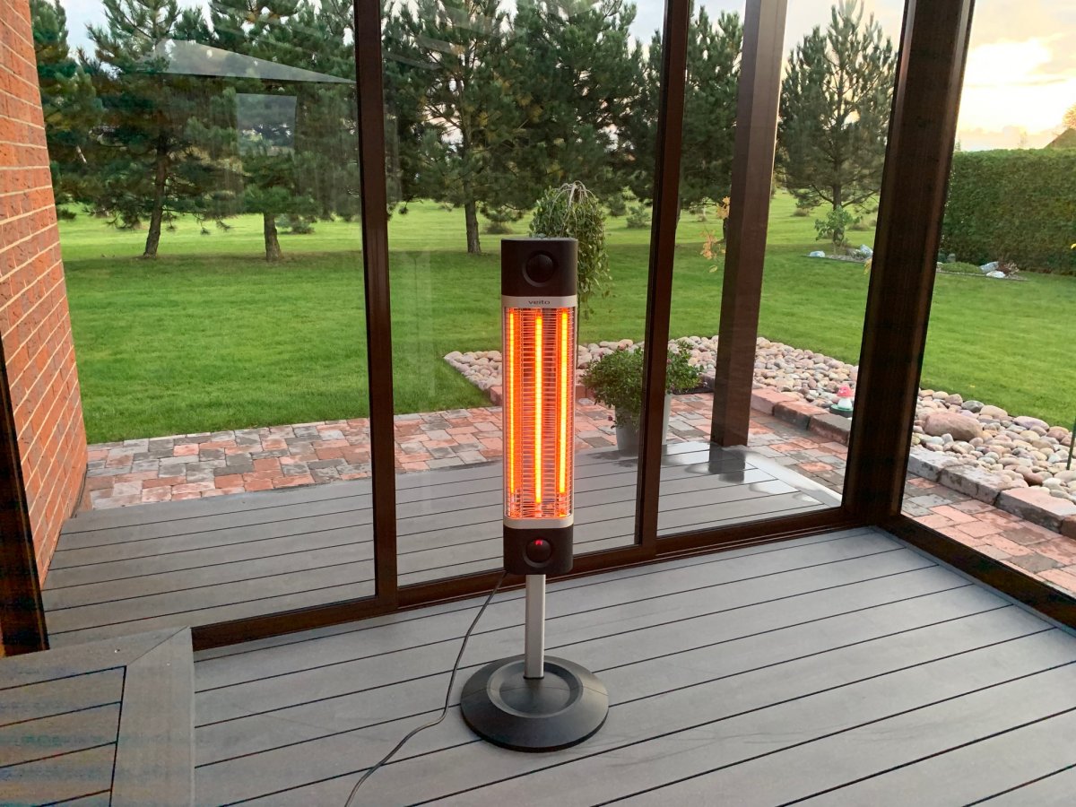 Infraröd värmare Veito CH1800 RE svart